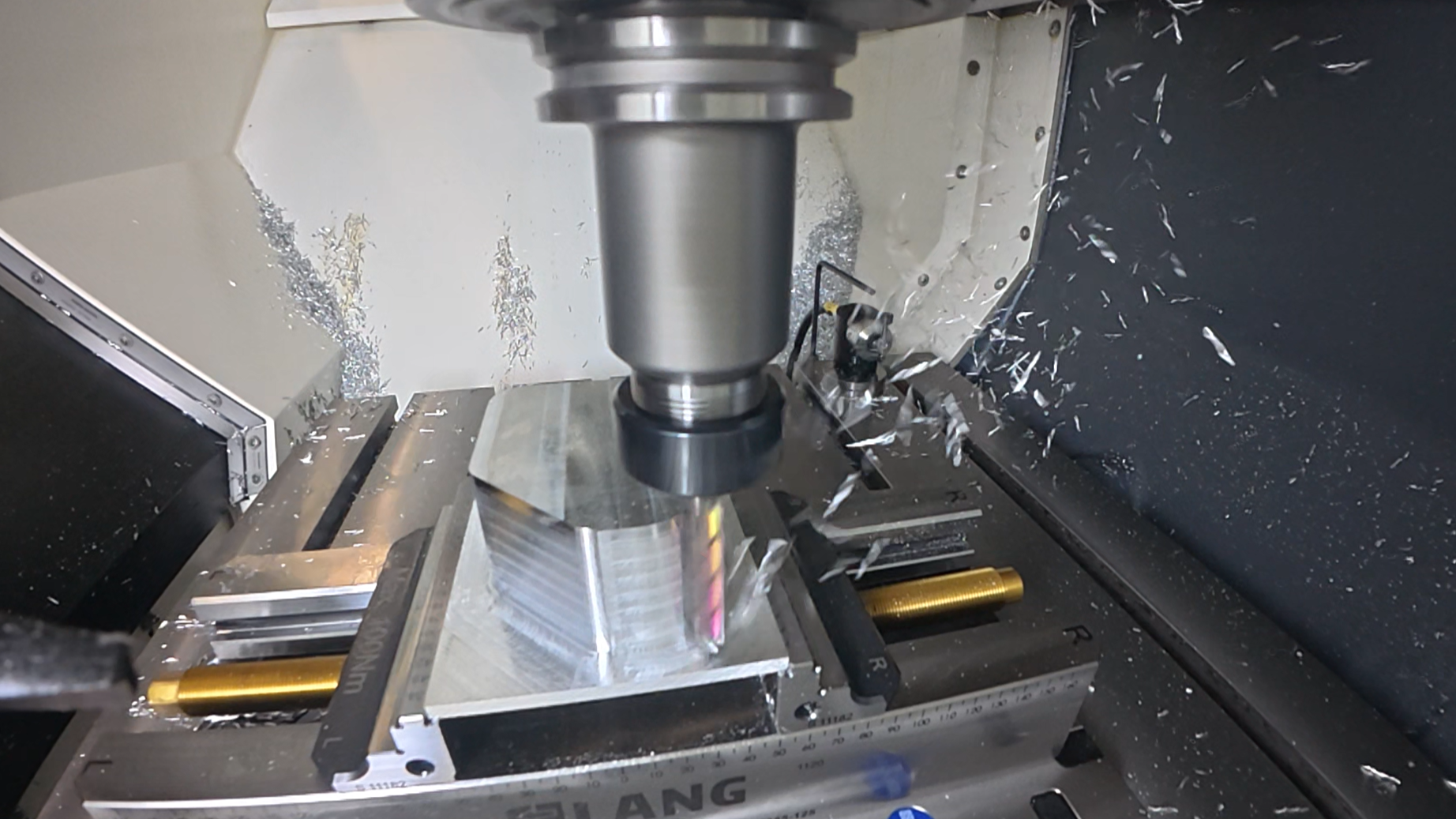 Einblick in die CNC-Bearbeitung — Unsere Lernenden berichten